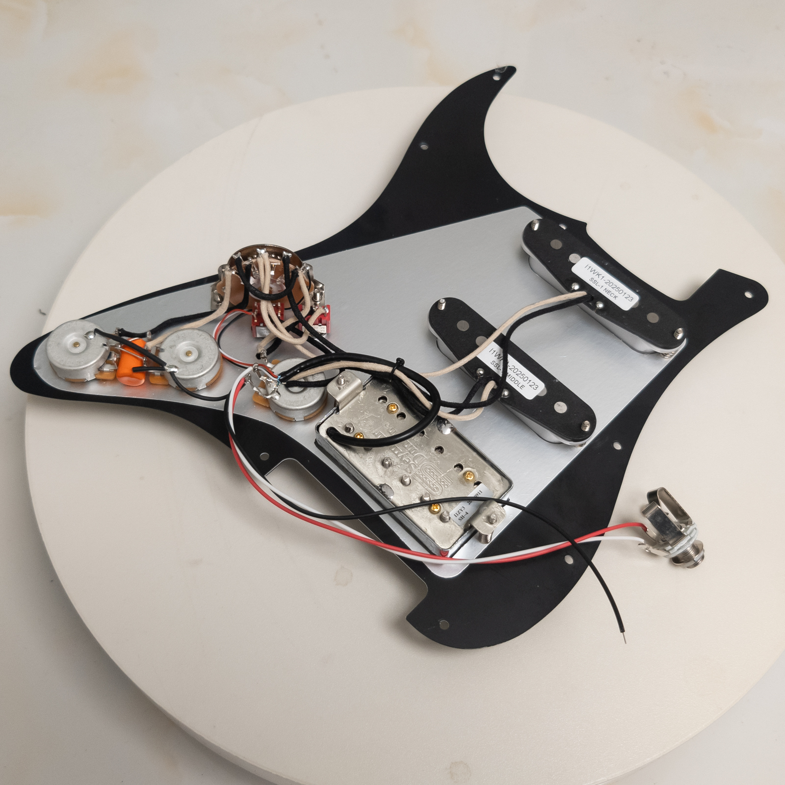 Guitar Prewired Loaded Pickguard, with SSH Alnico 5 Humbucker Pickups, Coil Splitting, for Fender USA/Mexico Strat Electric Guitar Replacement Parts
