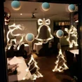 thumbnail image 2 of Lámpara LED de copo de nieve navideño con ventosa para colgar en la ventana, decoración para el hogar, Navidad, Año Nuevo, 2 of 5