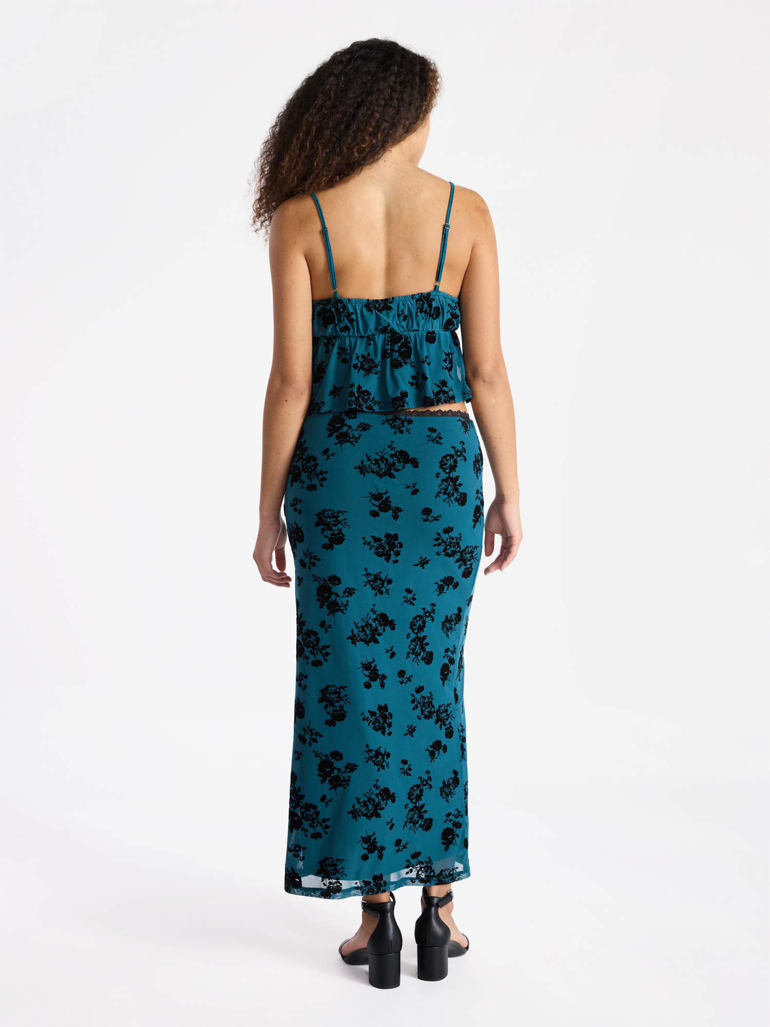 No Boundaries Satin Trim Cami and Maxi Skirt Set, 2-Piece, Women’s