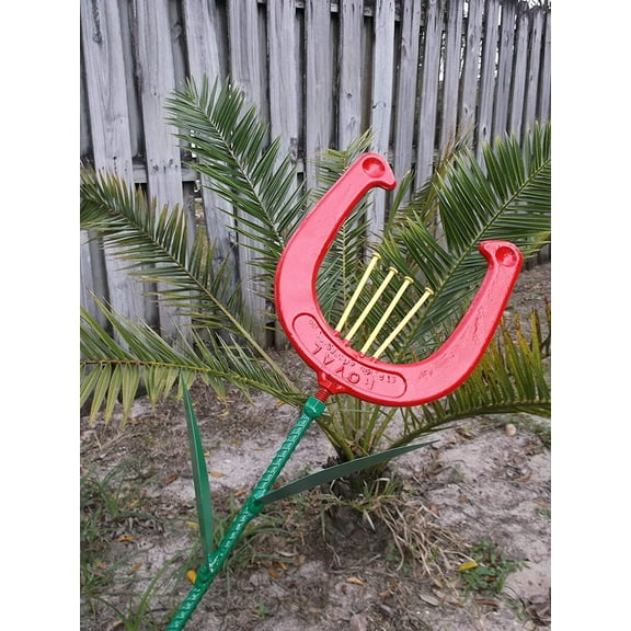 Red Horseshoe Flower, Horseshoe Garden Art, Metal Yard Art