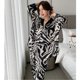 thumbnail image 3 of Conjunto de Pijama de seda sintética para mujer, ropa de dormir femenina con solapa de satén a cuadros, camisa de manga larga y pantalones para el hogar, 3 of 4