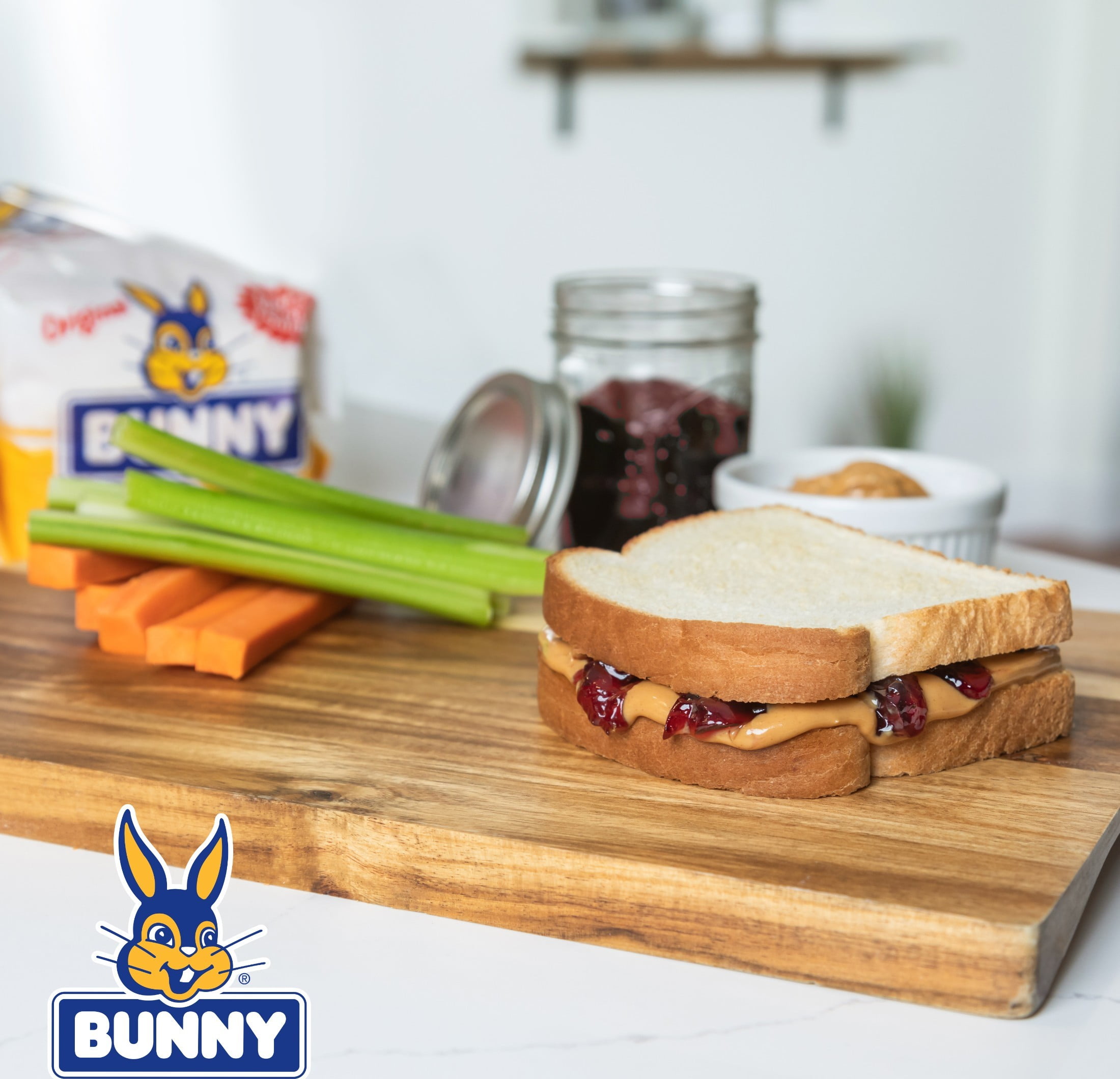 Bunny White Large Bread, 20 oz