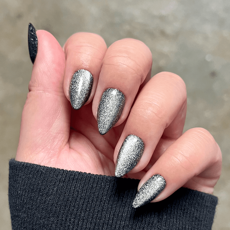 Olive & June Instant Mani Medium Stiletto Press-On Nails, Velvet