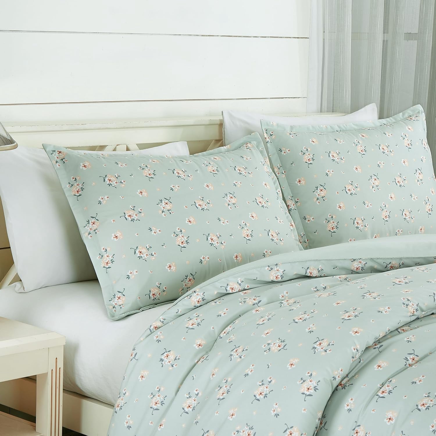 Chezmoi Collection Thistle 2-Piece Tranquil Floral Comforter Set Twin, Soft Green White Floral Printed Microfiber Lightweight Bedding Set for All season
