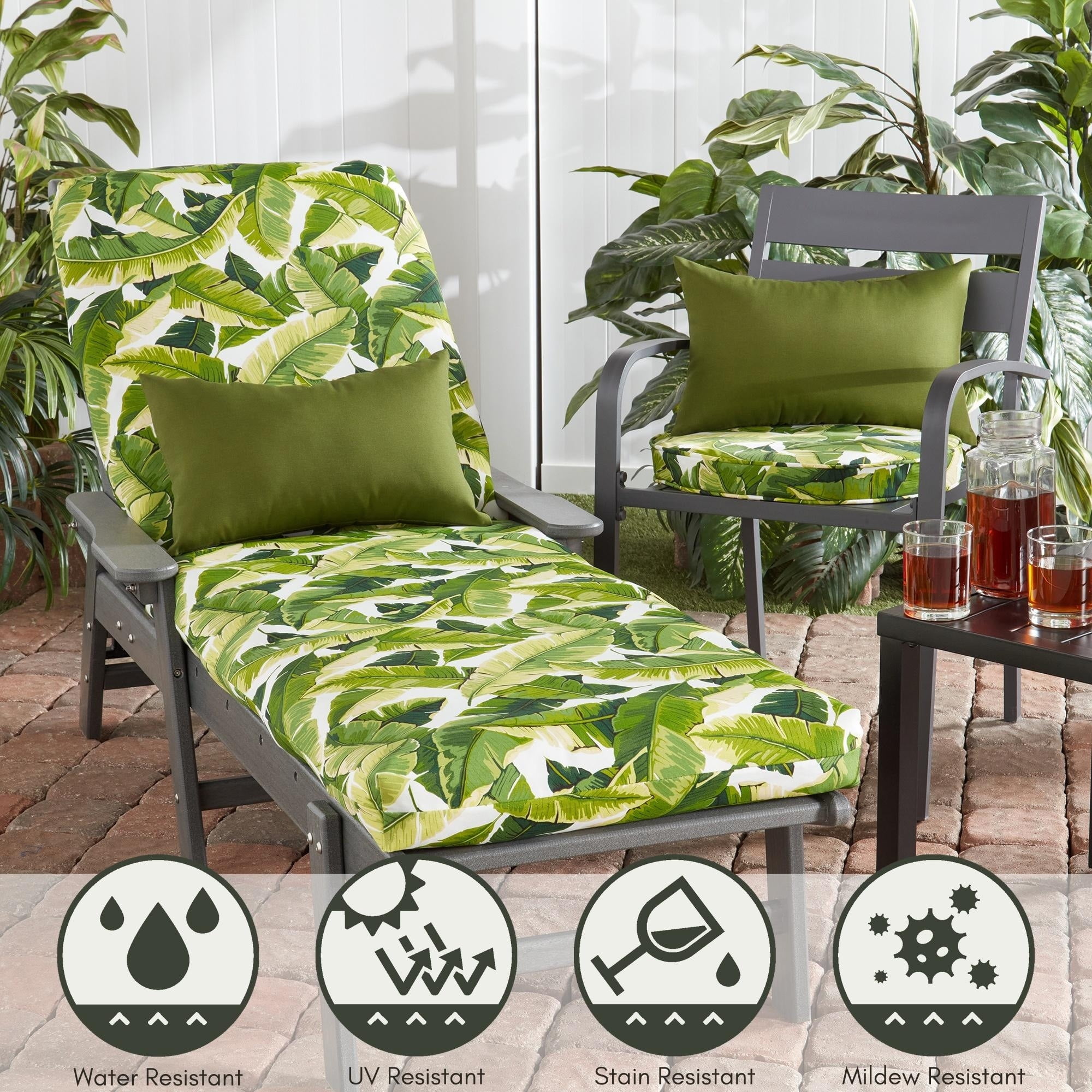 Greendale Home Fashions Outdoor 18'' x 18'' Round Seat Pad, Set of 2, Palm Leaves White