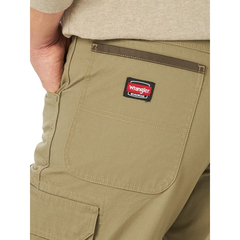 Men's Wrangler Workwear Ranger Cargo Pant, Sizes 32-44