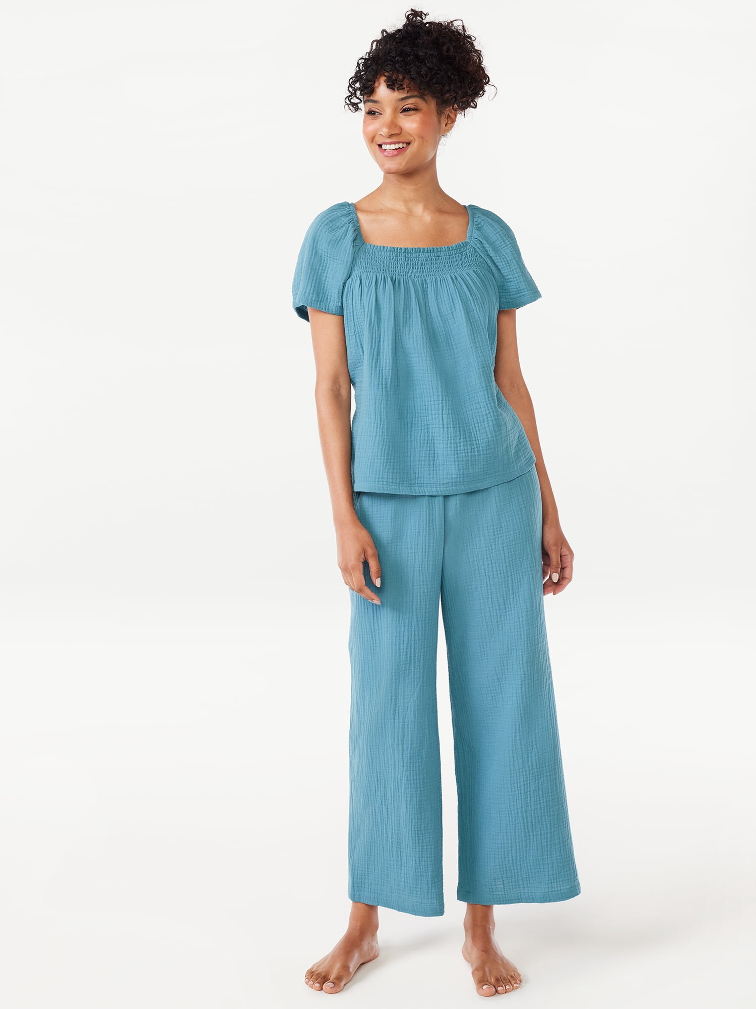 Joyspun Women's Smocked Gauze Sleep Top, Sizes S to 3X
