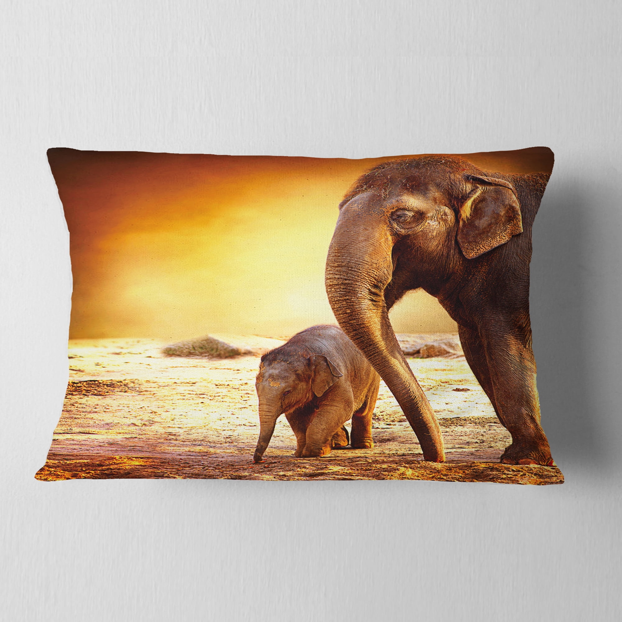 Designart Elephant Mother and Baby Outdoors - African Throw Pillow - 12x20