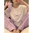 thumbnail image 4 of Pijama de manga corta con estampado de cara sonriente para mujer, camiseta y pantalones largos, ropa de estar por casa informal, estilo coreano, Ins, 2024, 4 of 5