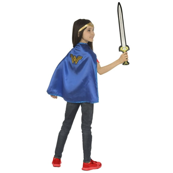WONDER WOMAN CAPE & SWORD