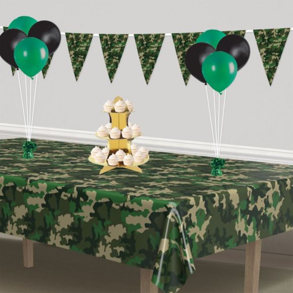 Party Central Club Pack of 12 Black and Green Camo Flag Outdoor Pennant Banner Hanging Party Decor