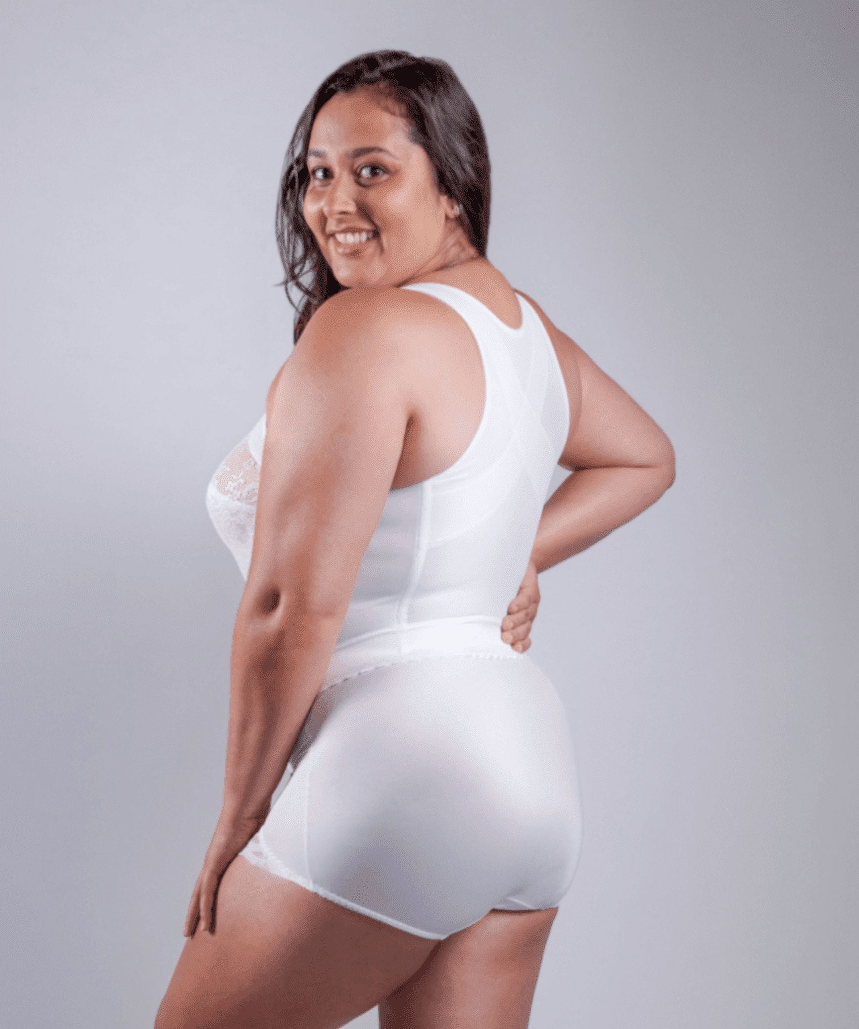 Women's Cortland Intimates 9603 Back Support Longline Bra (White 50DD)