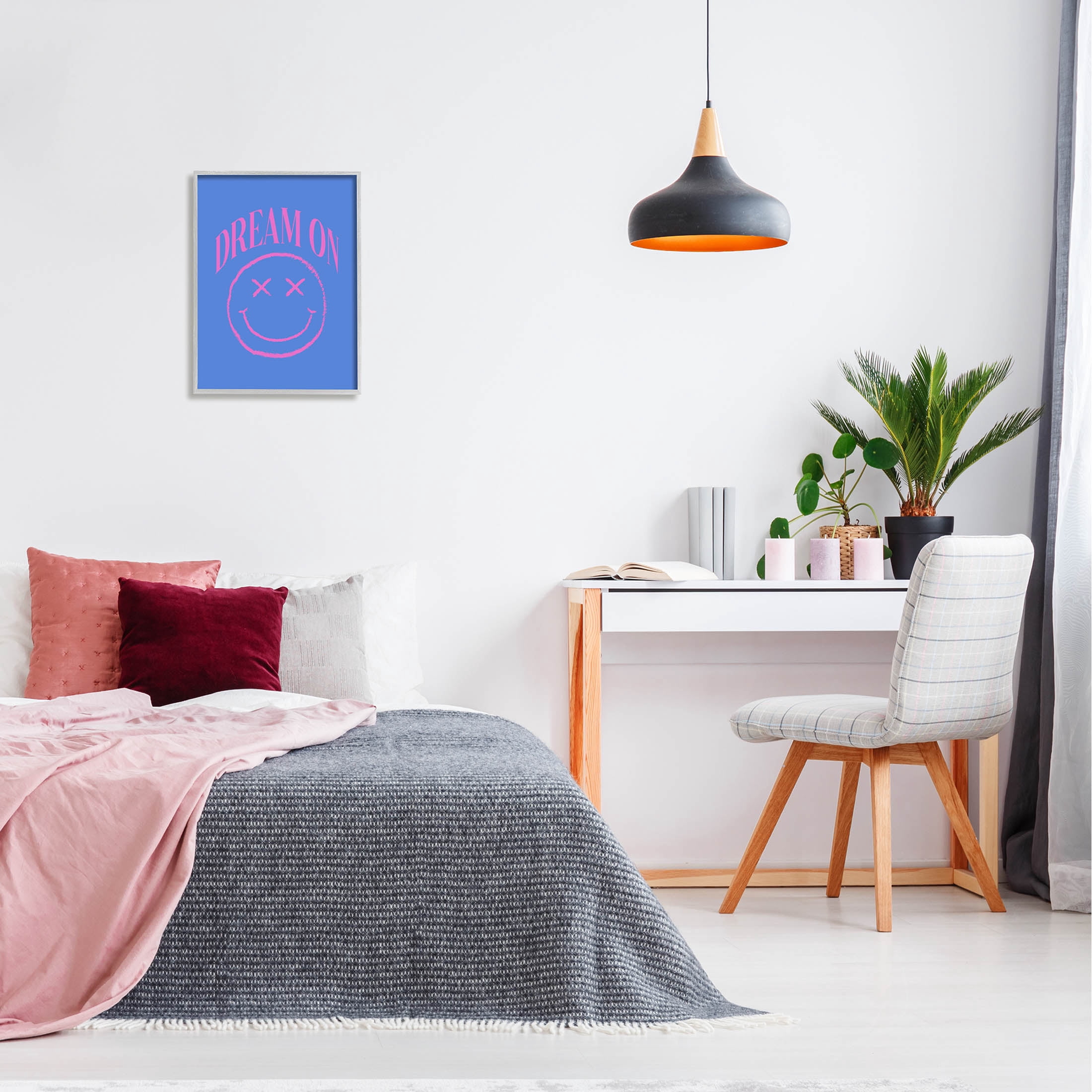 Dream On Smiley Face Phrase Typography Graphic Art Gray Framed Art Print Wall Art