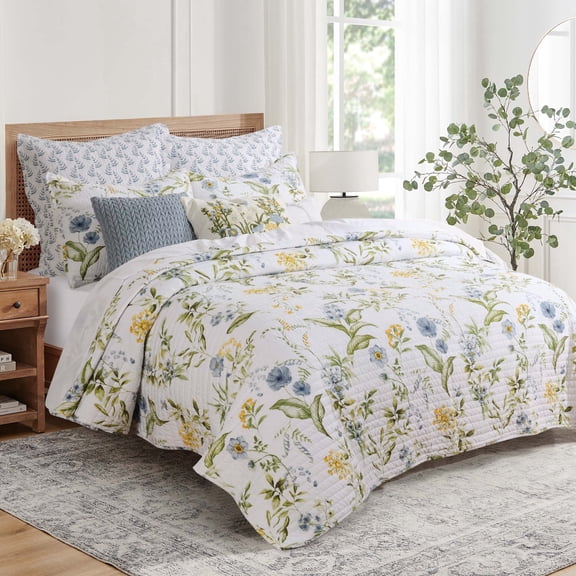 Levtex Home Viviana Blue Reversible Full/Queen Quilt Set (88x92in) with 2 Pillow Shams (26x20in) - Floral - Blue, Green, White - Cotton Full/Queen Size Quilt Bedding Set - Lightweight, Soft