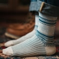 thumbnail image 1 of Calcetines de otoño e invierno sin hueso, estilo étnico vintage, calcetines dobles, calcetines de algodón peinado para hombre, 1 of 5