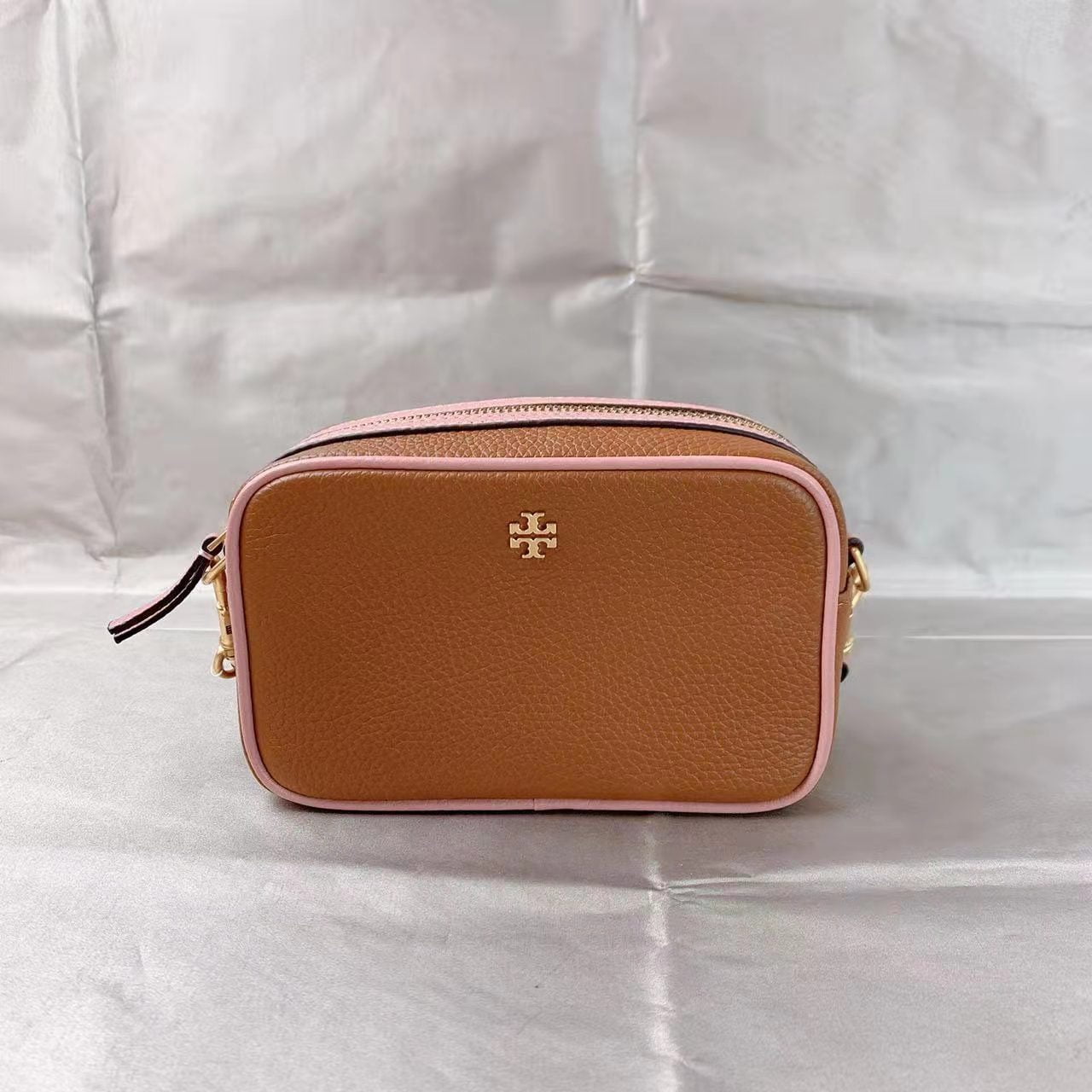 Buy Tory Burch 801220821 Womens Blake Mini Camera Bag In Cortado Pink  Online at Lowest Price in Ubuy France. 492563095