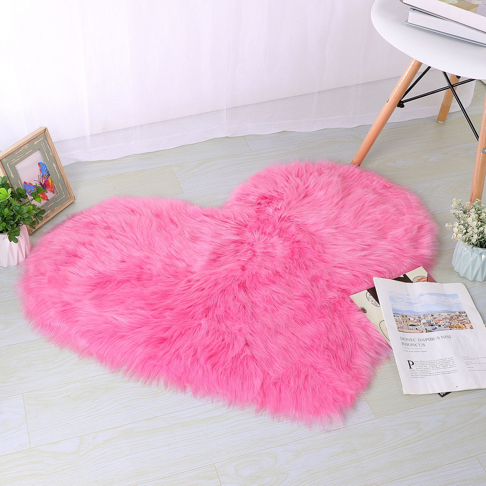 Faux Fur Area Rug Fluffy Mat Pad Room Sofa Bed Heart Shaped Shaggy Floor Carpet 