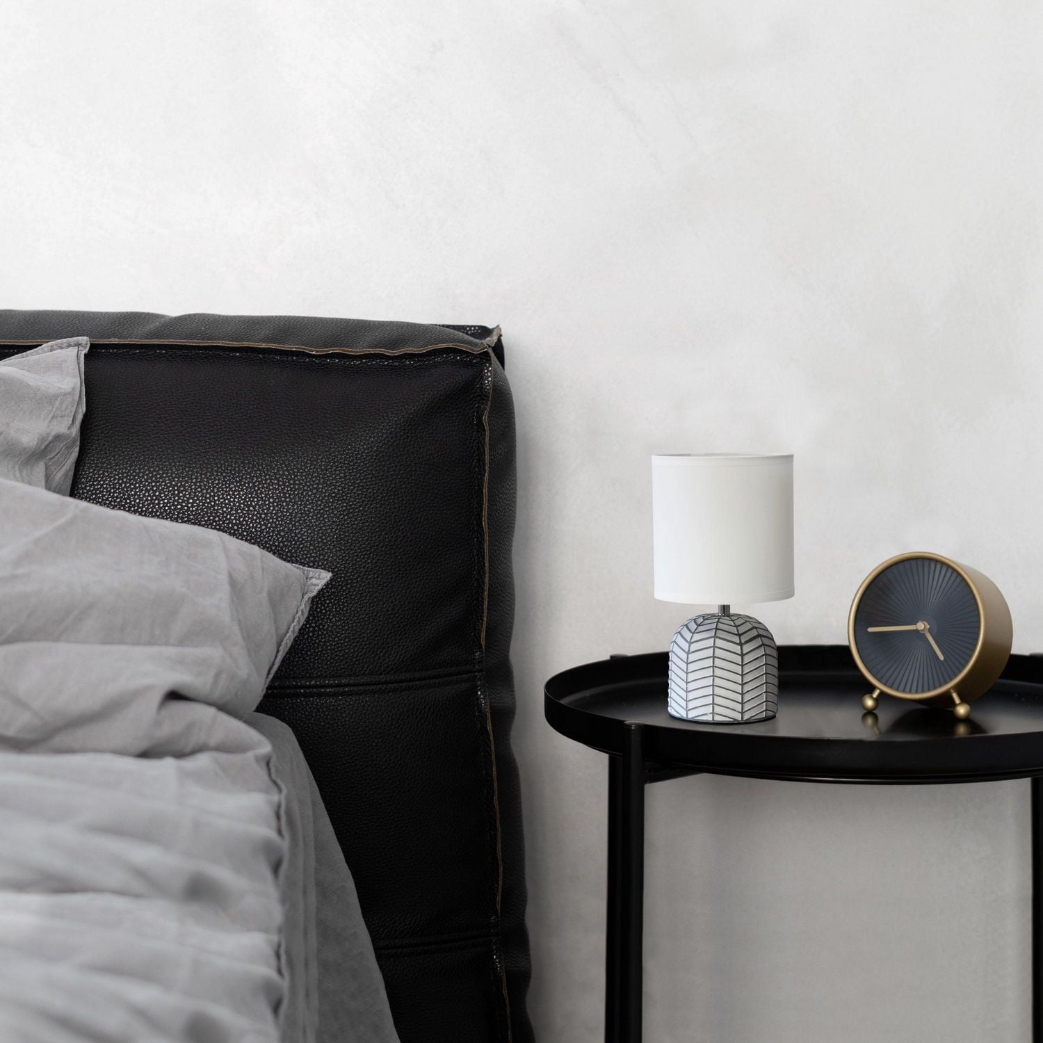 Simple Designs 10.43 "Petite Contemporaine Webbed Waves Base Lampe de chevet avec abat-jour en tissu blanc pour la décoration intérieure, la chambre à coucher, le salon, l’entrée, le bureau
