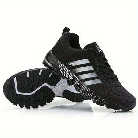 

Men‘s Casual Breathable Mesh Lightweight Running Shoes For All Seasons