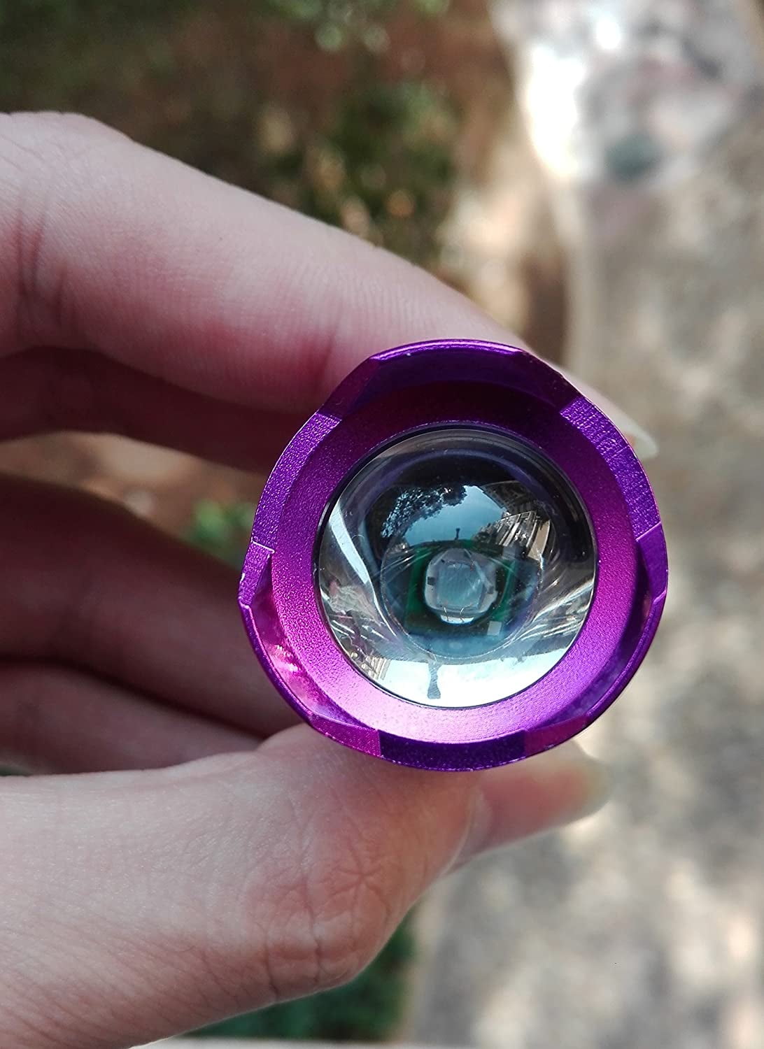 Zoomable Scalable 395 nm Ultra Violet UV Flashlight Zoomable Scalable 395 nm Ultra Violet UV Flashlight
