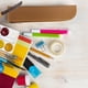 thumbnail image 4 of Xihbxyly Funda Elástica para Bolígrafo, de Cuero Marrón, Suave Pero Resistente, con Cierre de Cremallera para Un Almacenamiento Seguro, Organizador de Material de Oficina, Versátil para La Escuela o, 4 of 7