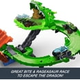 thumbnail image 3 of Set de juego de juguete Hot Wheels Monster Trucks Sharks vs Dinos 1:64, 3 of 6