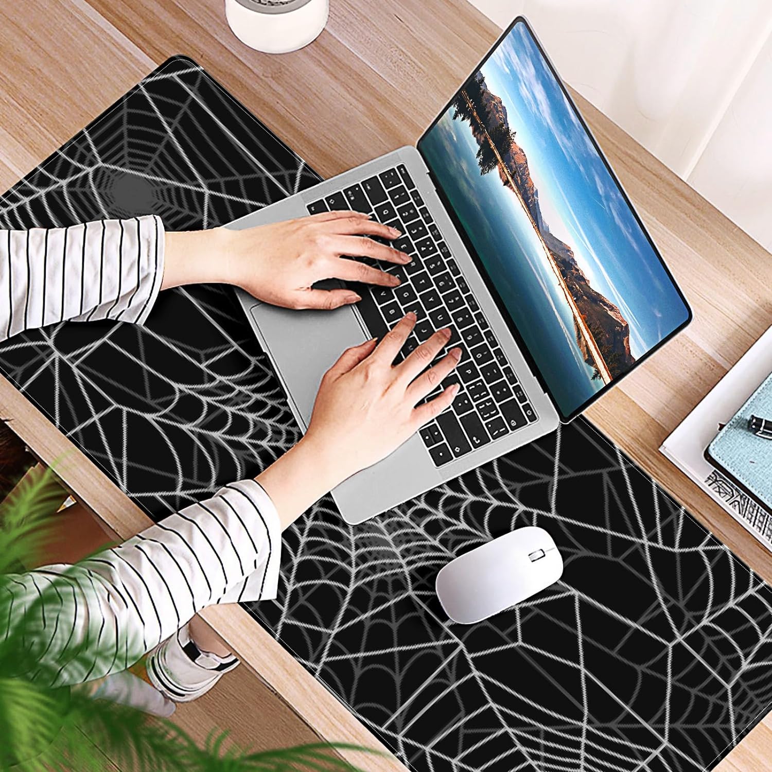 Goth Spooky Spiderweb Desk Mat, Desk Accessory, Cute Workspace, Trendy Workspace, Trendy, 35.4x15.7in Large Gaming Mouse Pad, Cute Desk Topper, Pretty Desk Pad