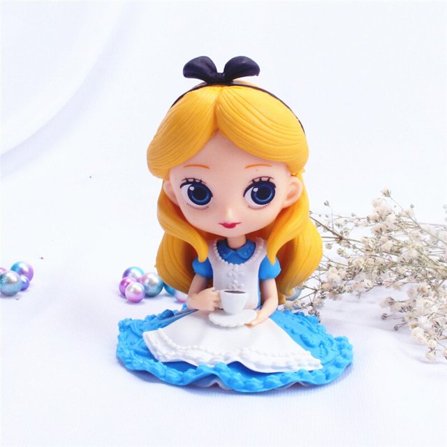 Disney 11 cm Alicia en el país de las Maravillas figura de acción modelo Anime Mini decoración PVC colección figurita modelo de juguete para chico chica regalo Gao Jinjia LED