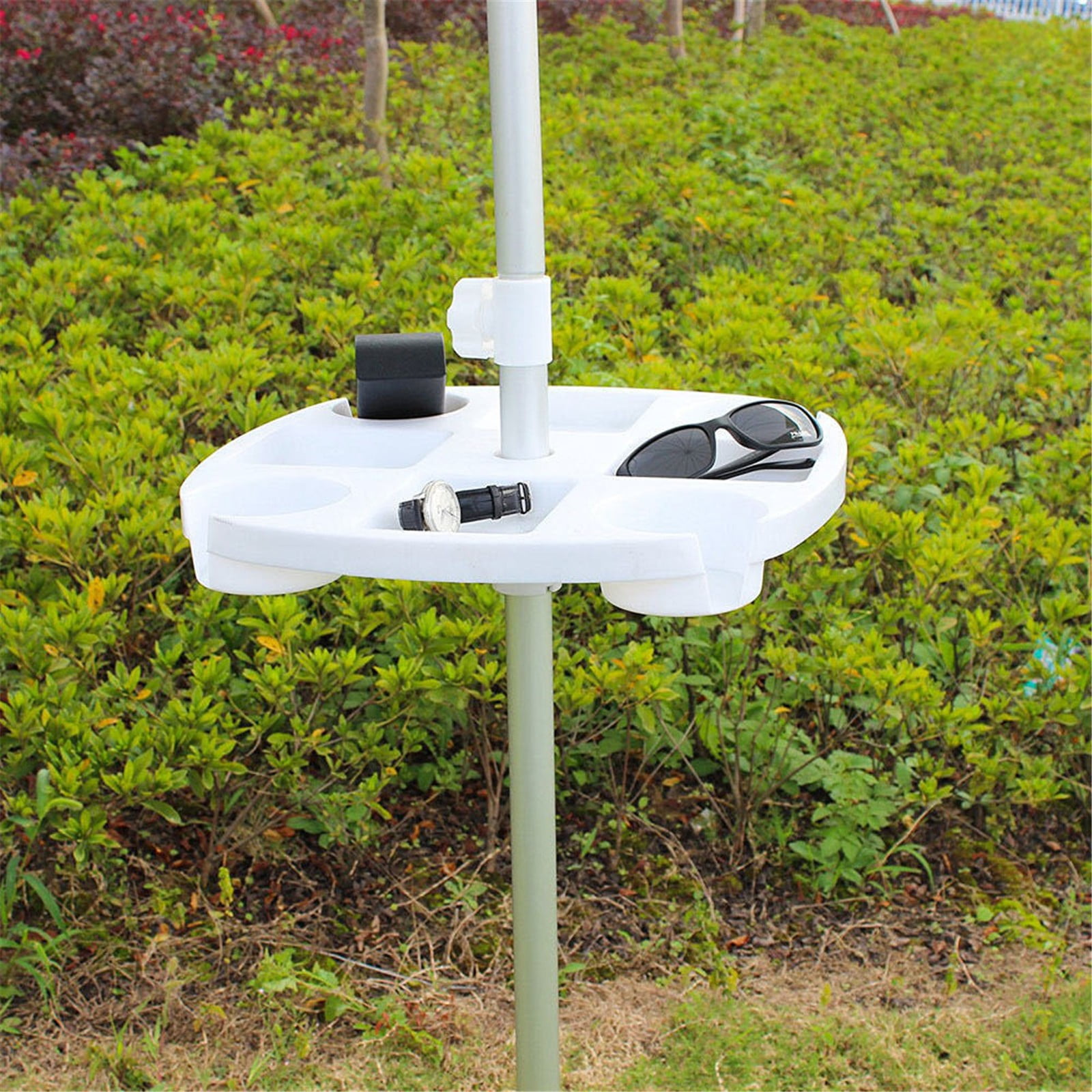 COM1950s Outdoor Umbrella Tray Organizer with Cup Holders – Heavy-Duty Plastic Beach Umbrella Caddy Table for Drinks,Snacks,Phone – Fits 1.5In Pole,17X17X2In,White