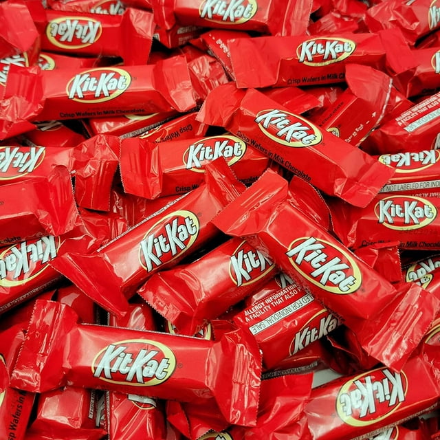 Halloween Theme KitKat Milk Chocolate Wafer, Miniature Snack Size Candy Bag, Bulk Pack (2 LB)