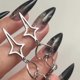 thumbnail image 2 of Pendiente de aro Huggie con forma de corazón hueco y estrella colgante, pequeño, estilo bohemio, para playa ------Código de producto 66463, 2 of 5