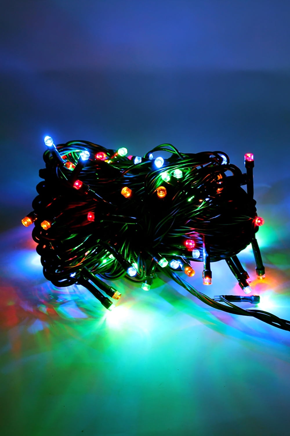 Perfect Holiday 40 LED Flexible Green Wire String Light Battery