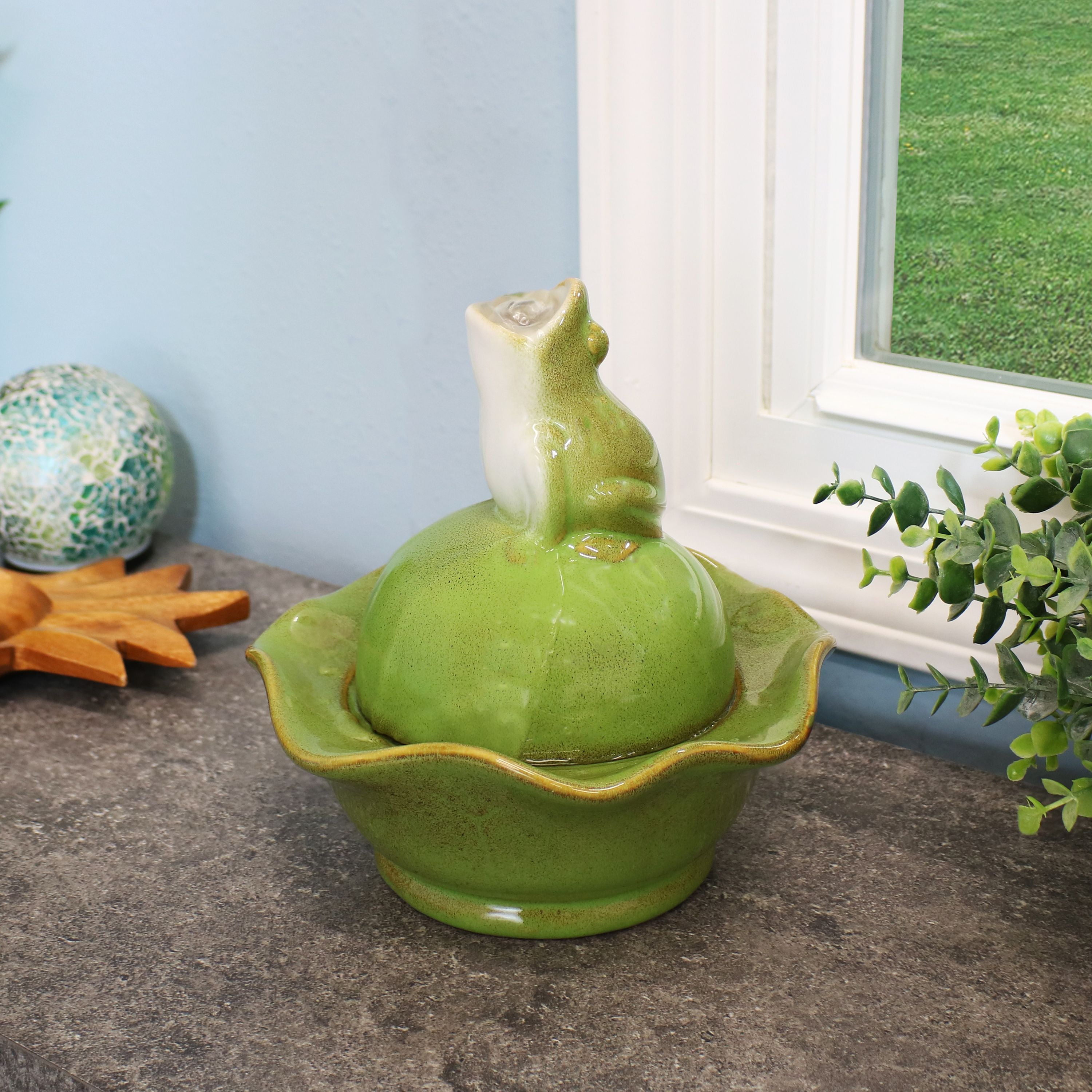 Sunnydaze Indoor Tabletop Fountain w/ Green Ceramic Frog Water Feature