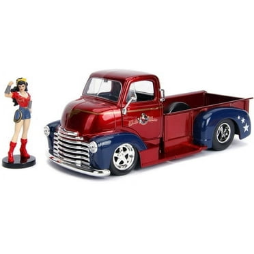 DC Comics Bombshells Wonder Woman & 1952 Chevy COE Pickup Die-castCar, 1:24 Scale Vehicle & 2.75 Collectible Figurine