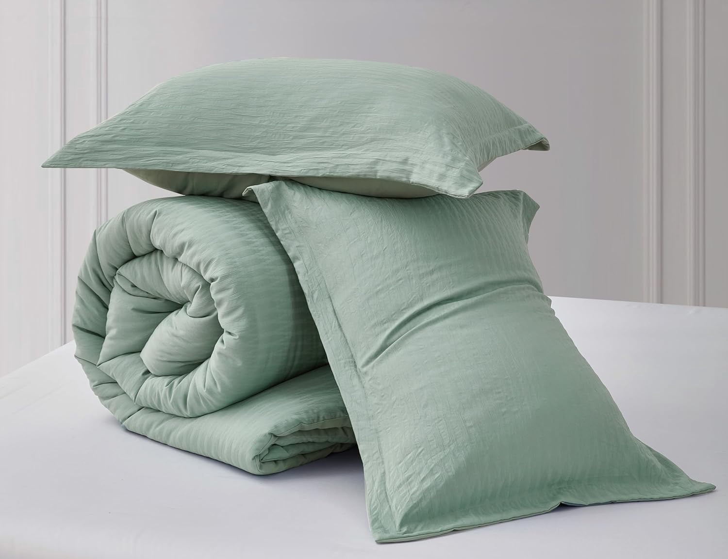 Chezmoi Collection Calvin 3-Piece Jacquard Comforter Set Oversized King Size, Sage Green Textured Woven Lightweight Comforter Bedding for All Season