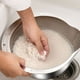 thumbnail image 4 of Bearachild Lavabo de de arroz con fondo inclinado plateado para una mejor fricción, conveniente para coladores de cocina Cocina y Comedor, 4 of 6