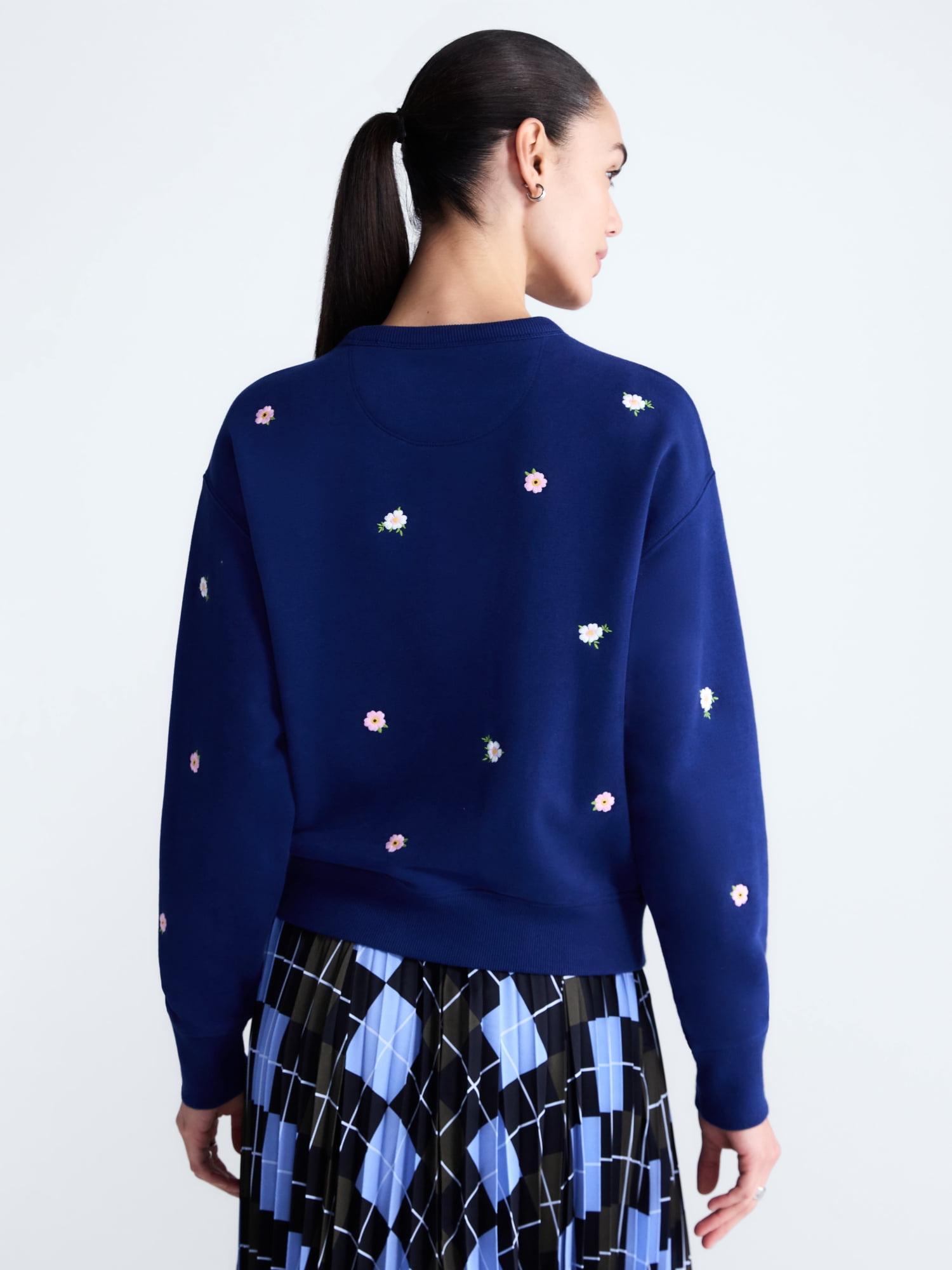 Free Assembly Women's and Women's Plus Embroidered Sweatshirt, Sizes XS-4X