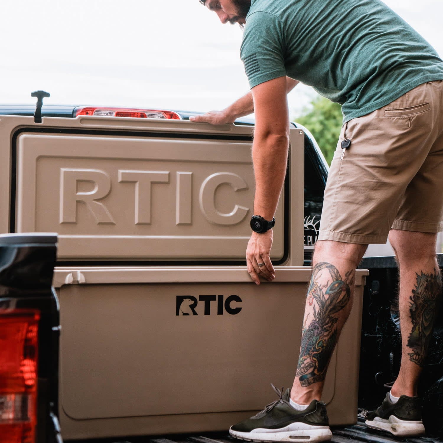 RTIC 110 QT Ultra-Tough Rotomolded Hard-Sided Ice Chest Cooler, Fits 130 Cans, Olive