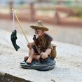 thumbnail image 4 of Pequeño pescador de resina artesanal, bonsái de paisaje en miniatura, 4 of 5