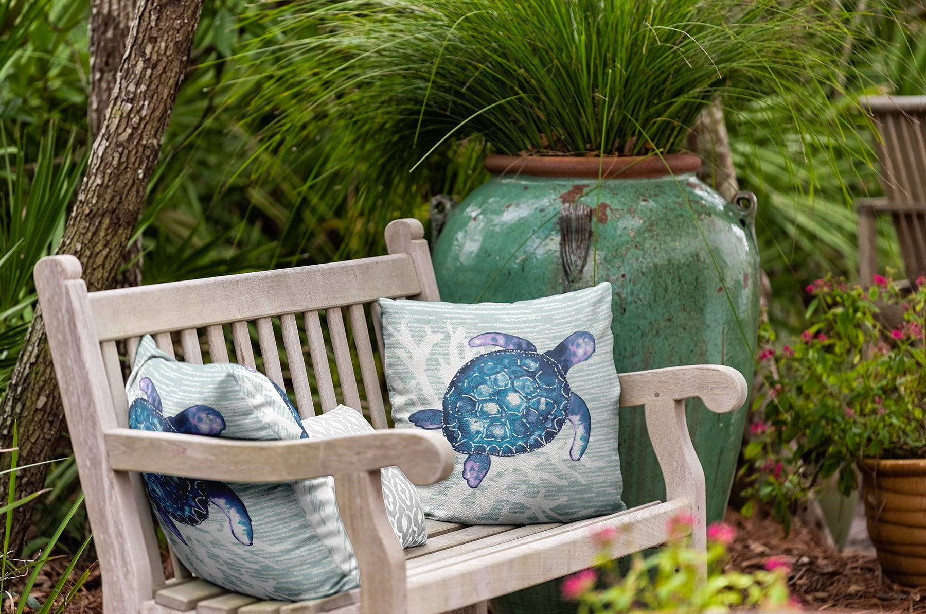 Simply Daisy 20" x 20" Turtle Friend Indoor/Outdoor Throw Pillow, Aqua (1 count)