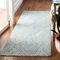 thumbnail image 3 of SAFAVIEH Micro-Loop Aiden Leaves Area Rug, Light Blue/Ivory, 4' x 6', 3 of 10
