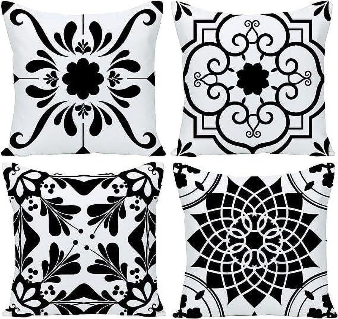 18x18 Pillow Cover Set of 4, Boho Ethnic Design Decorative Throw Pillows Linen Carpet Pattern Farmhouse Cushion Pillow Covers for Sofa Couch Outdoor