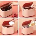 thumbnail image 5 of Ficarrico Mini bote de basura de plástico moderno con tapa - Cesta de basura para tocador de baño, escritorio, mesa o mesa de café - Desechar rondas de algodón, esponjas de maquillaje, pañuelos, 5 of 5