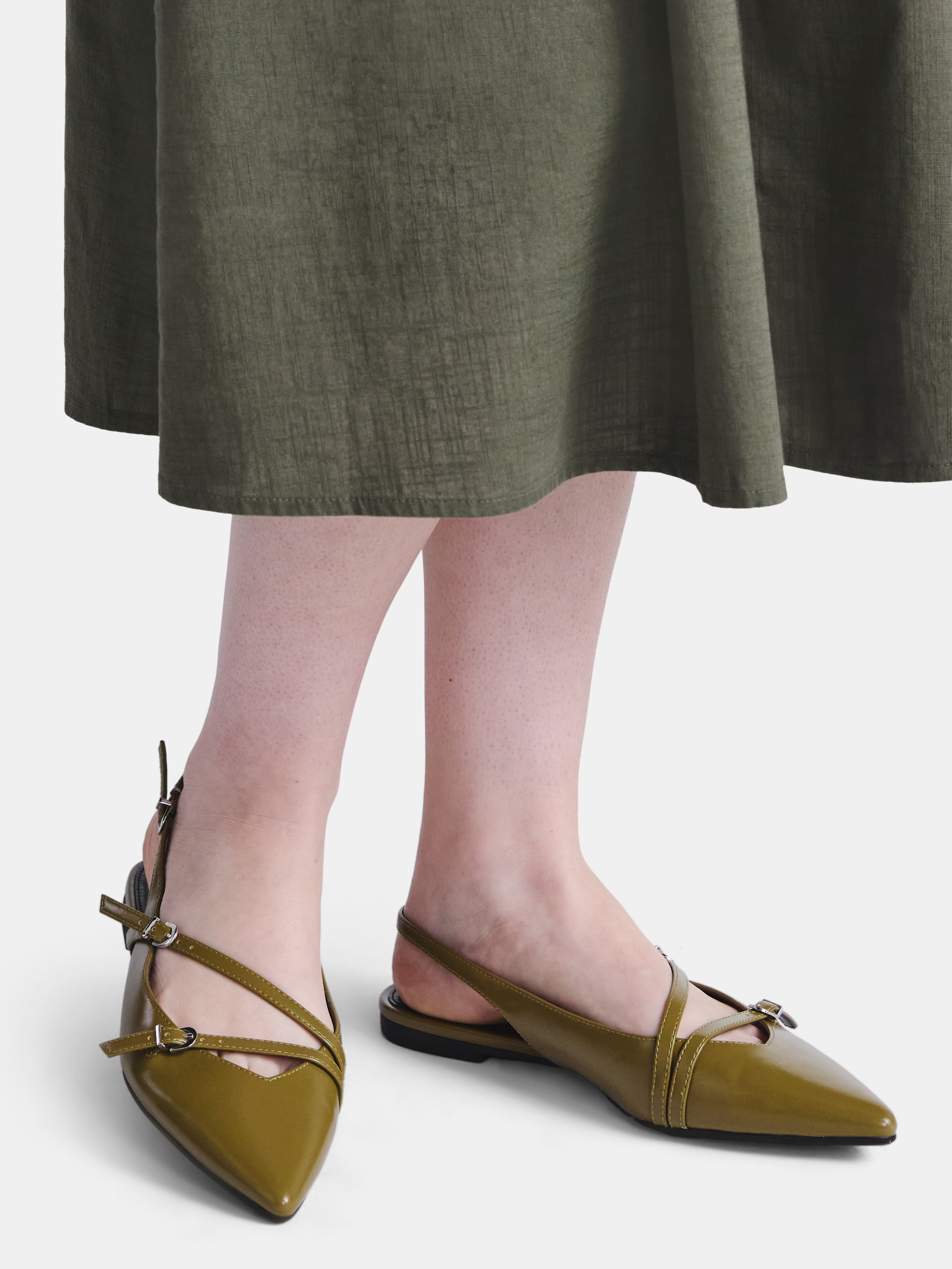 Time and Tru Women's Strappy Sling Back Flats