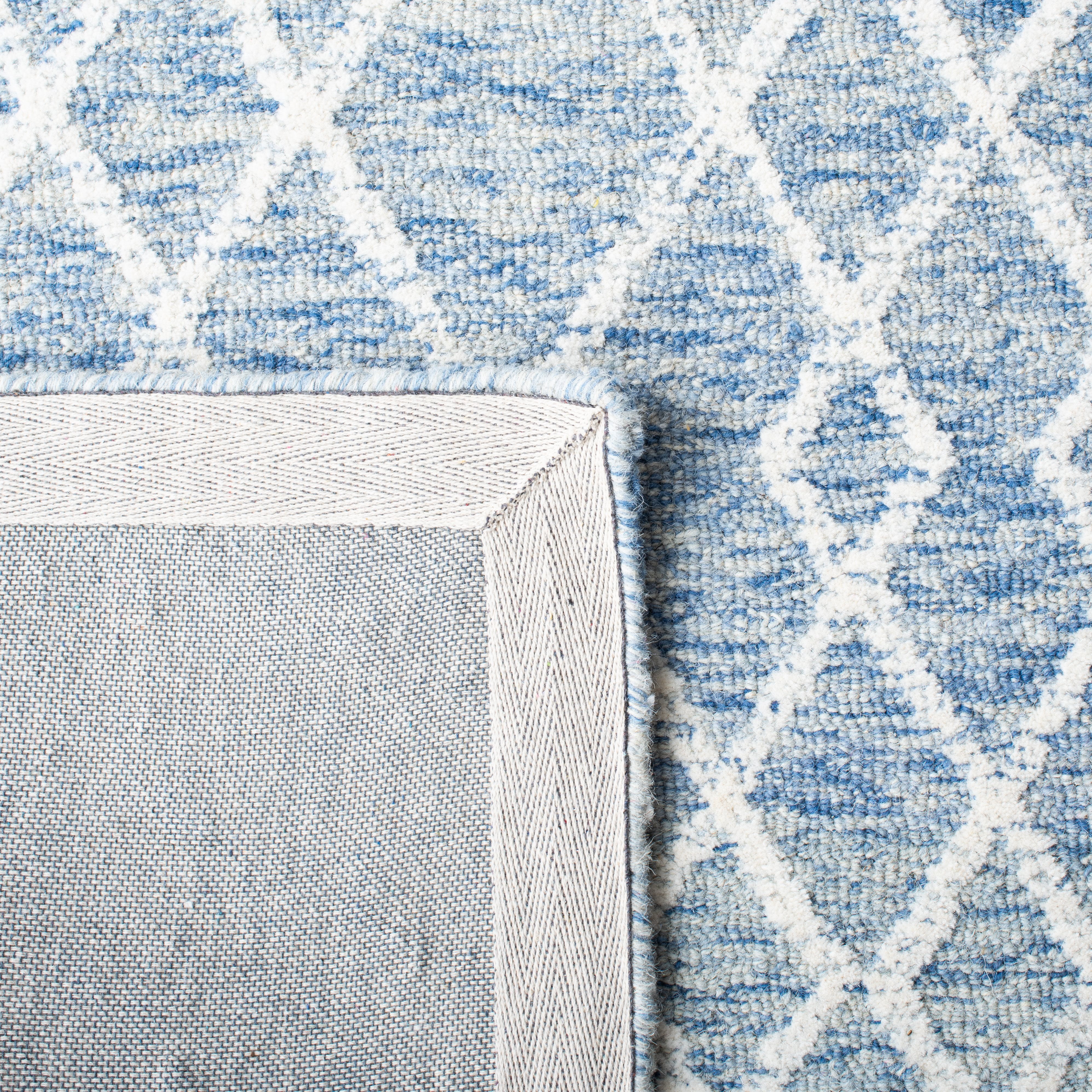 SAFAVIEH Metro Jenny Diamond Area Rug, Blue/Ivory, 6' x 6' Round
