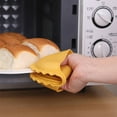 thumbnail image 3 of Guantes de cocina de silicona resistentes al horno, 1 pieza, profesionales Amarillo, 3 of 6
