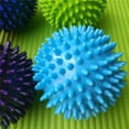thumbnail image 4 of Pelota de PVC para pinchazos, masajes, puntos de acupuntura, agarre, fascia de uñas puntiagudas, pelota de yoga, pelota de fitness, pelota de erizo, 7,5 cm y 9,5 cm, 4 of 5
