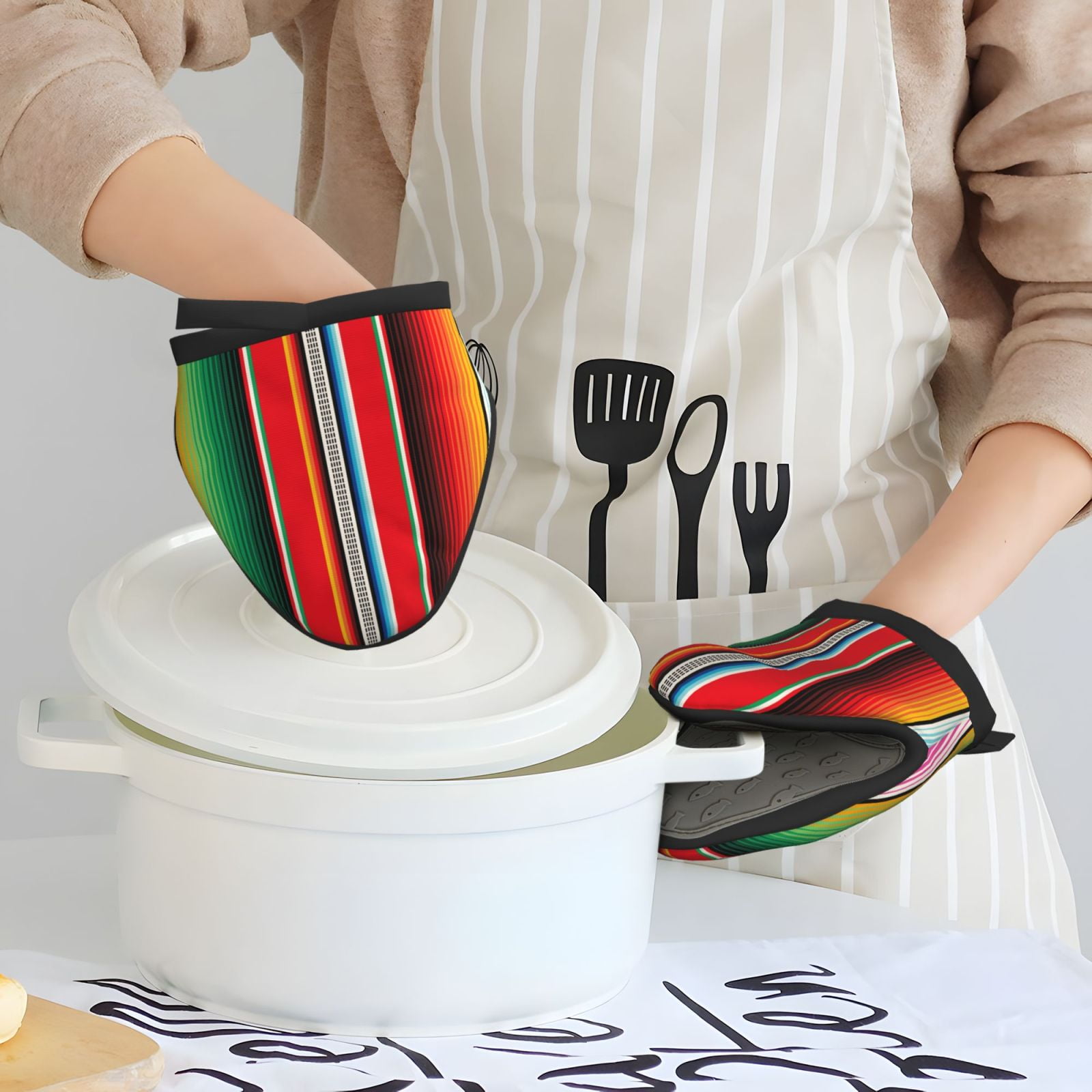 Vsdgher Mexican Serape Blanket Stripes Non-Slip Mini Oven Mitt Set, Short Oven Mitts for Baking Grilling Barbecue Microwave, 5.9"x5.9"in