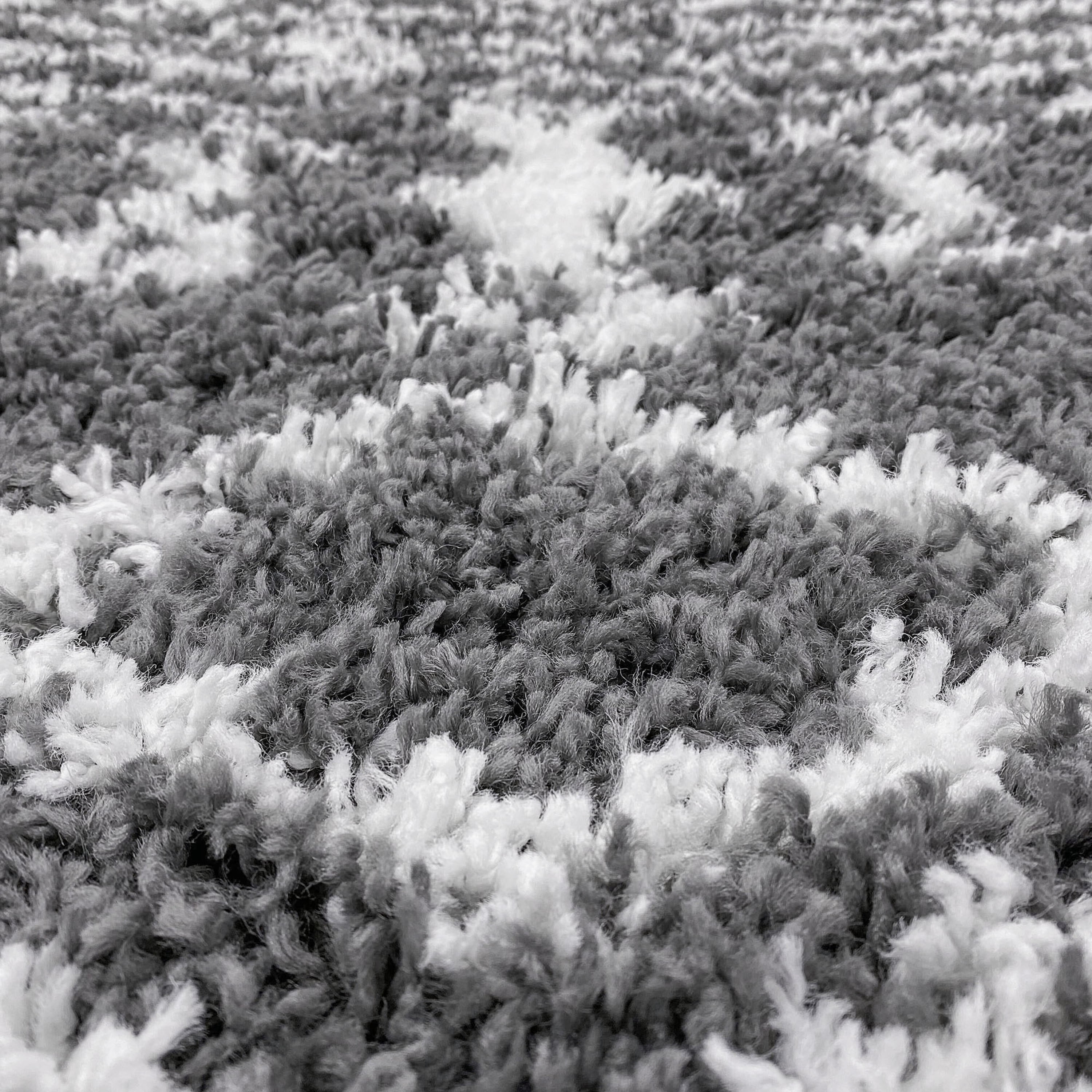 Jersey Shag Contemporary Geometric Gray and White Polypropylene Indoor Area Rug, 3'x5' Rectangle