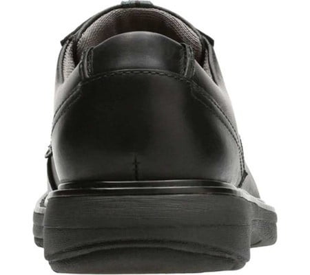 clarks men's cushox pace oxford
